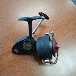 Dam Quick 331 Fishing Reel In Great Condition 