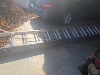 40 foot aluminum extension ladder