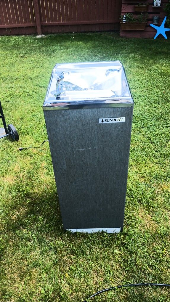 Sunroc Drinking Fountain