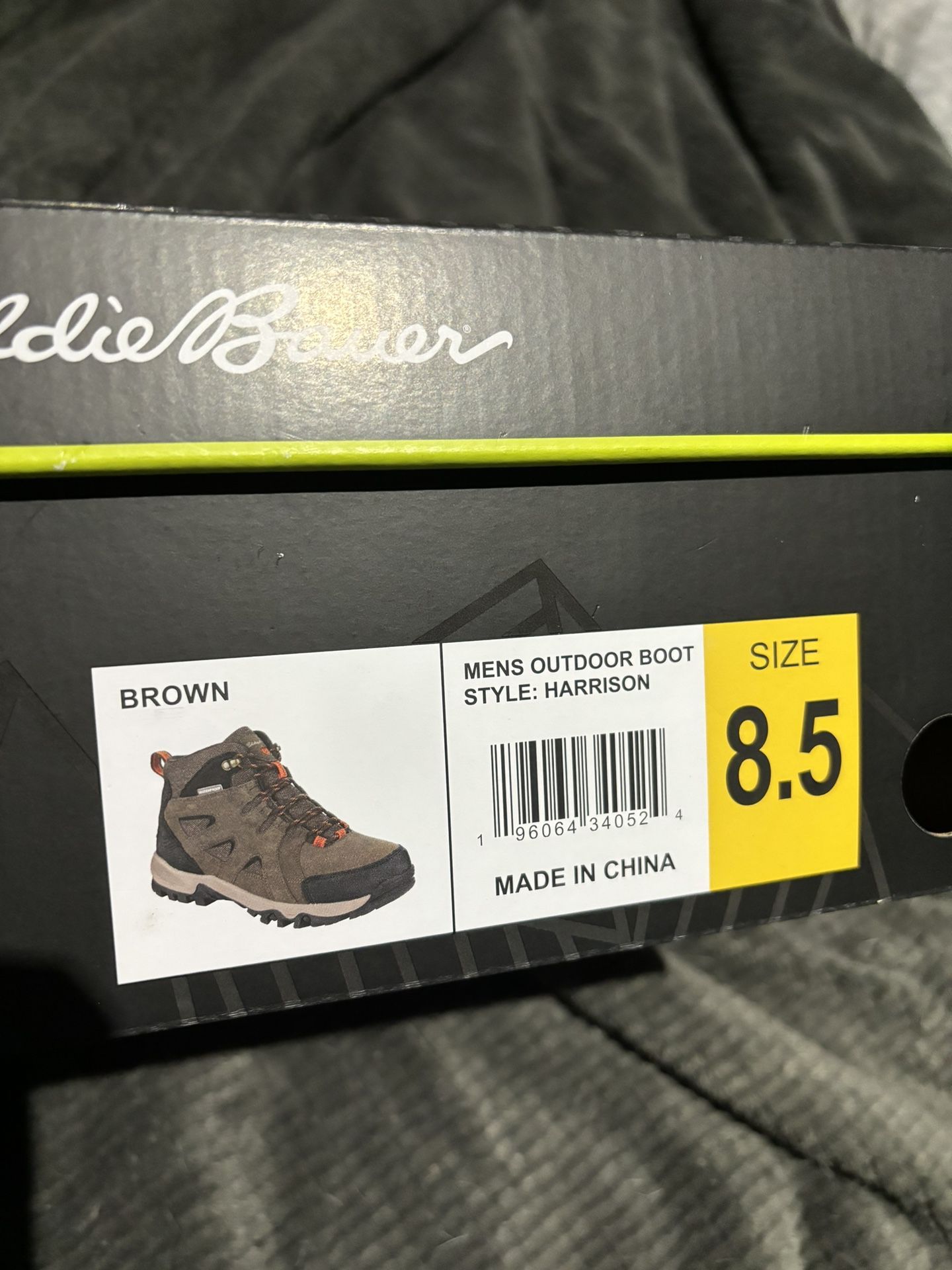 Brand new Eddie Bauer Waterproof boots