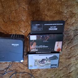 Brooks Hi Fi Projectir And Ceiliing Mount 