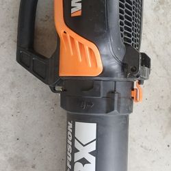 Iworx Leafe Blower With Colecting Collection Bag