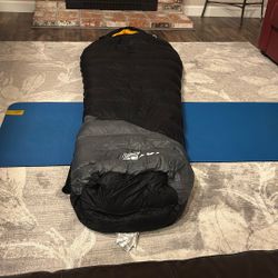 Coleman PEAK1 0F Degree Mummy Sleeping Bag