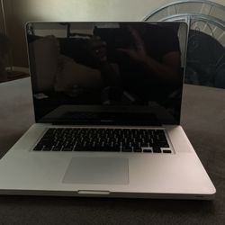 MacBook Pro (Part) 