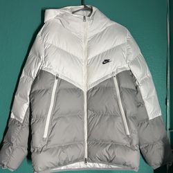 Nike Puffer Jacket 