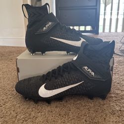 Nike Alpha Menace Elite 2 