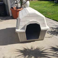Dog House For Medium Size Pet 