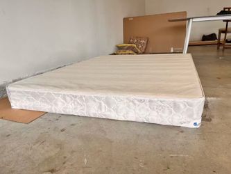 Queen Box Spring ，Royal Pacific Mattress (60"x 80"x 7")