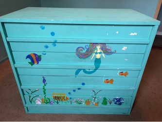Dresser