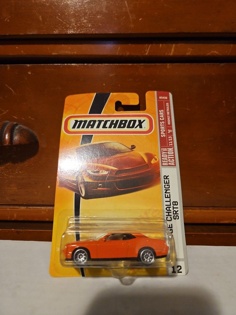 2008 Matchbox Dodge Challenger SRT8