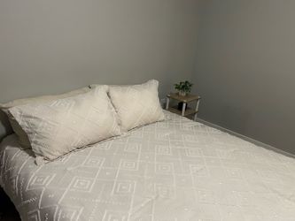 Queen mattress, frame, and bedding