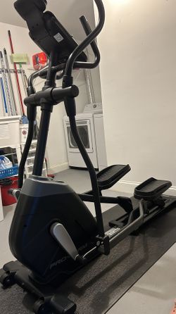 Elliptical-ProForm 250i