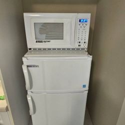 Micro Mini Fridge