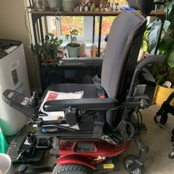 Free Power Wheelchair - Needs Batteries