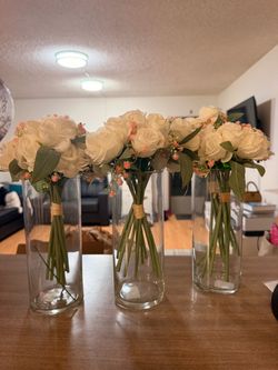 Set of 3 Faux Rose Bouquets in Glass Vases