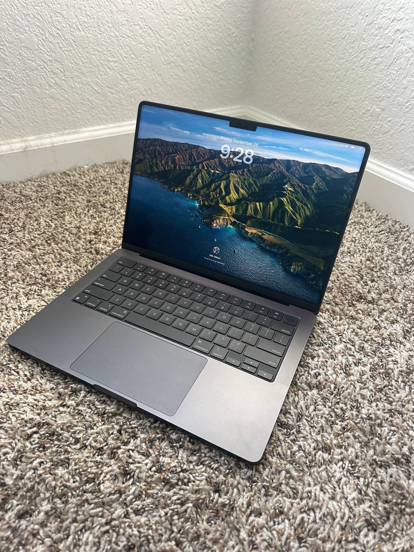 MacBook Pro 14” M3 Pro – 18GB RAM, 1TB SSD (2024) – Like New