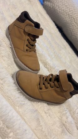 Used Shoes 