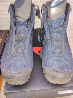 Xpeti hicking boots