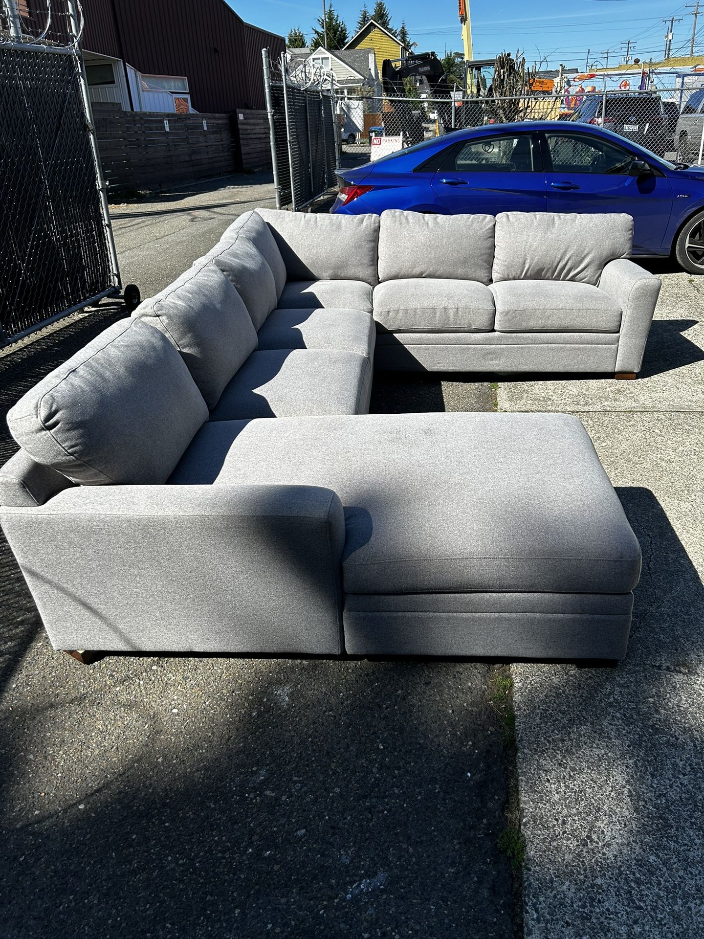 Thomasville 6 Piece Sectional 