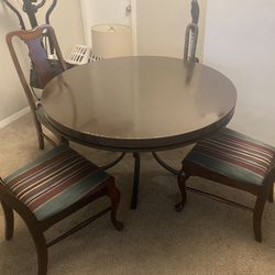 Table And Chairs 