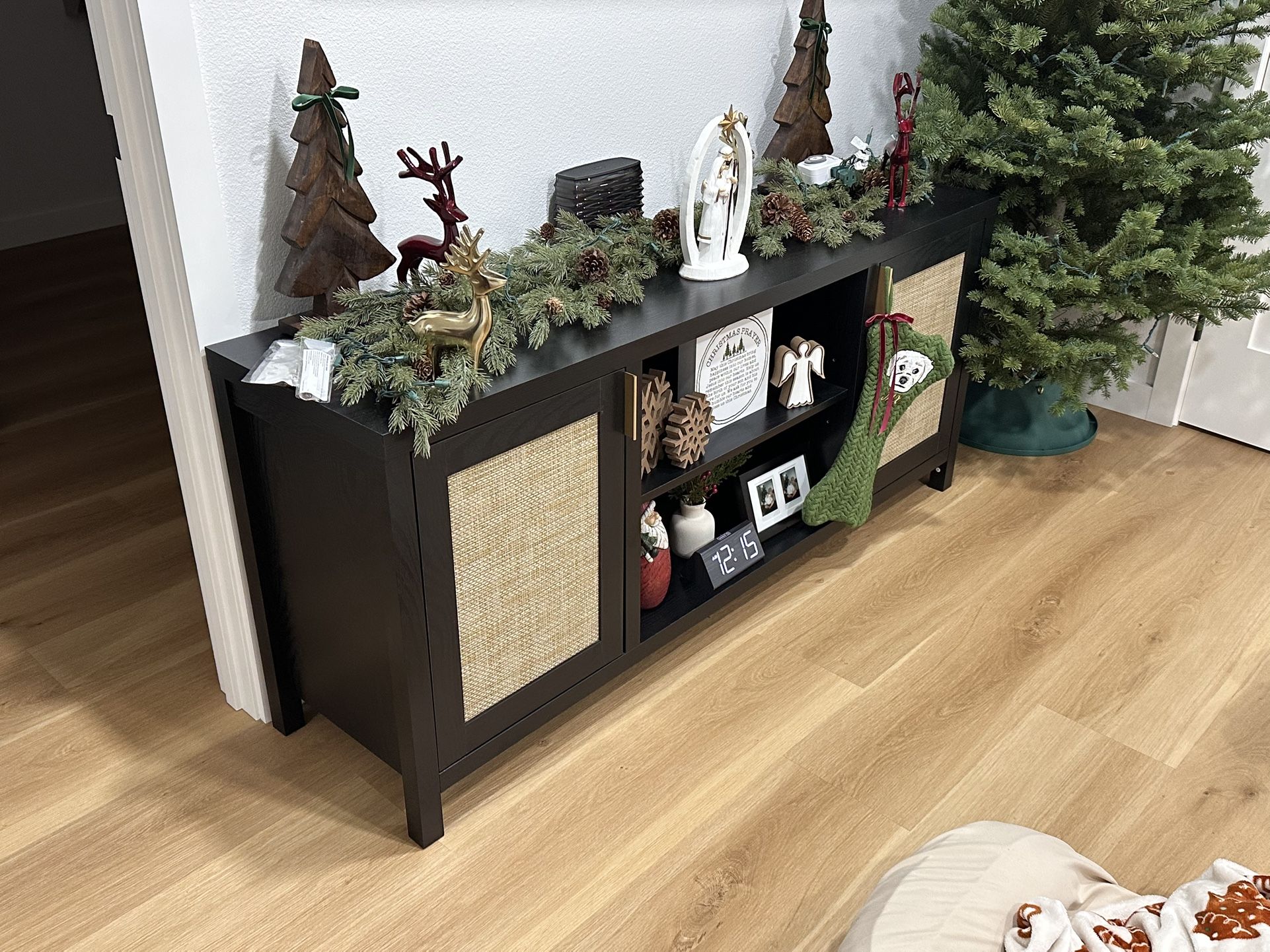 Entertainment Center / Cabinet 