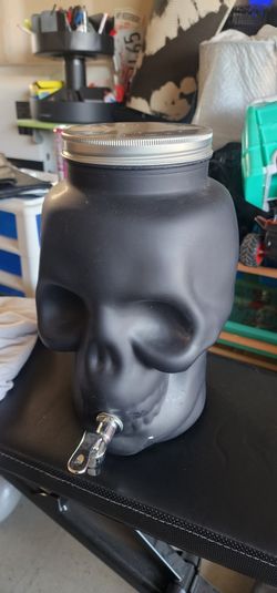 Skull Drink Dispenser