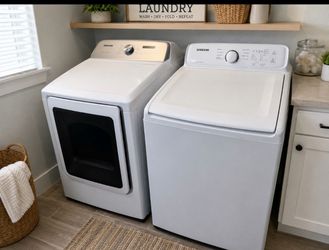Samsung Washer & Dryer Set – Clean & Ready to Go!