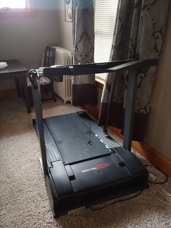 585 ProForm performance treadmill for Sale in Saint Paul, MN OfferUp