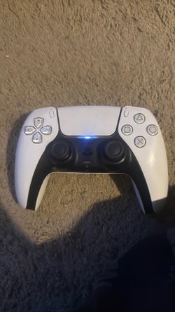 White duelsense wireless controller Ps5