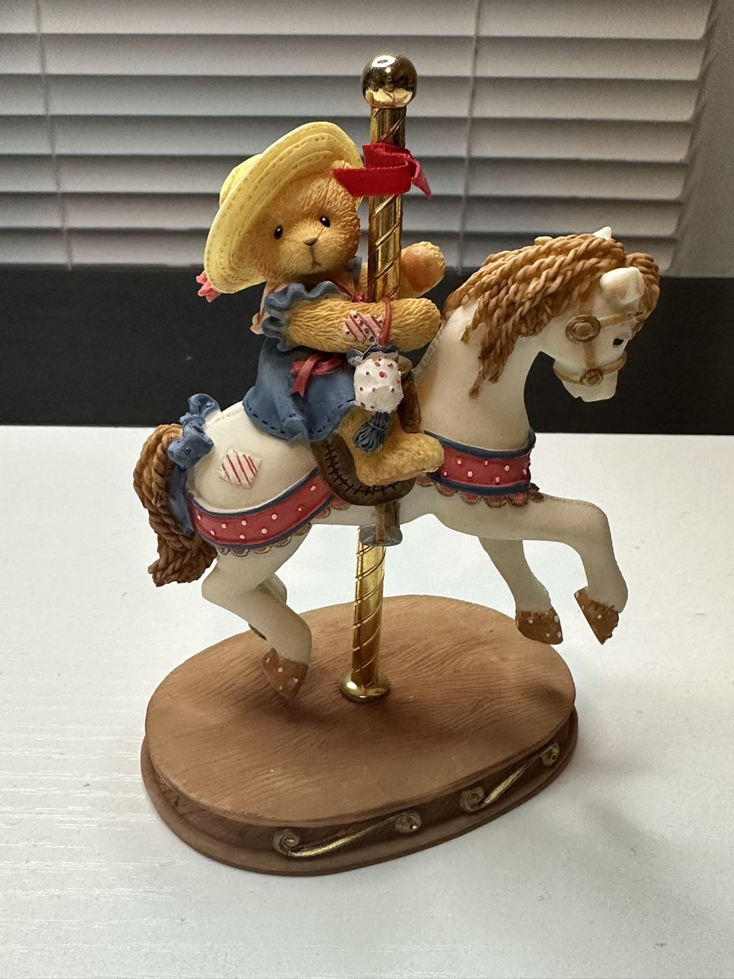 Cherished Teddies “Gina” Figurine – Priscilla Hillman Enesco – 9E5/331 – Retired Collectible – Excellent Condition