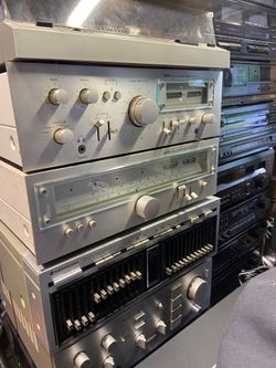Audio Receivers lot