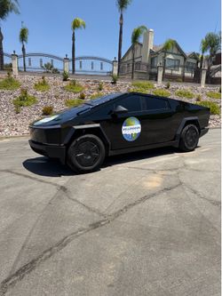 Commercial wraps / car wraps/ logos material