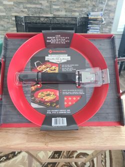 Grilling Tray And Skillet Both Have Holes For Veggies And Seafood. Pick Up Only I Don't Deliver
