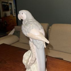 INCREDIBLE LARGE FINE PORCELAIN MACAW PARROT FIGURINE~SHAFFORD DANA COLLECTION