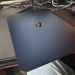 2024 Macbook Air M3 512 GB
