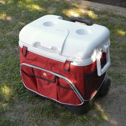 igloo roller ice chest