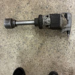 Ingersoll Rand 285B-6 1" Heavy Duty Pneumatic Impact Wrench with a 6-inch extended
