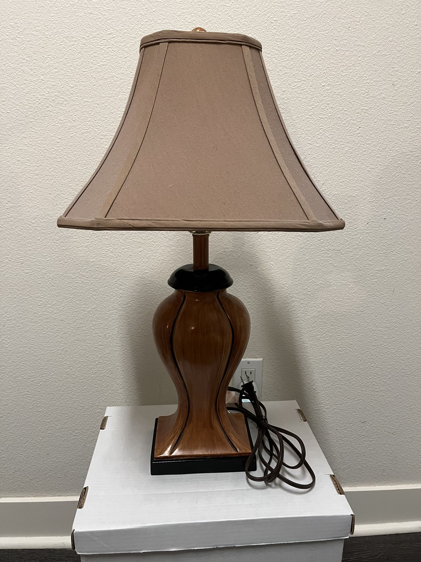 Table - Lamp  - Lightbulb Included   26”