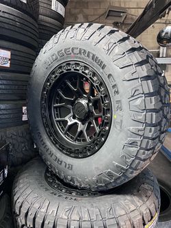 285/70/17 RT BLACKHAWK TIRES AND WHEELS LOCK OFF-ROAD
