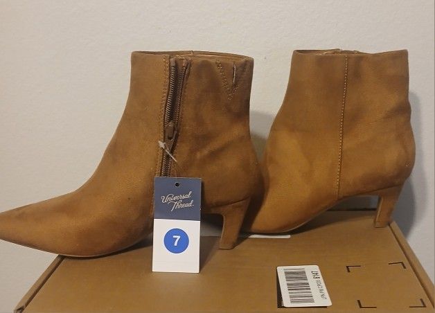 Ladies Stylish Boots $21