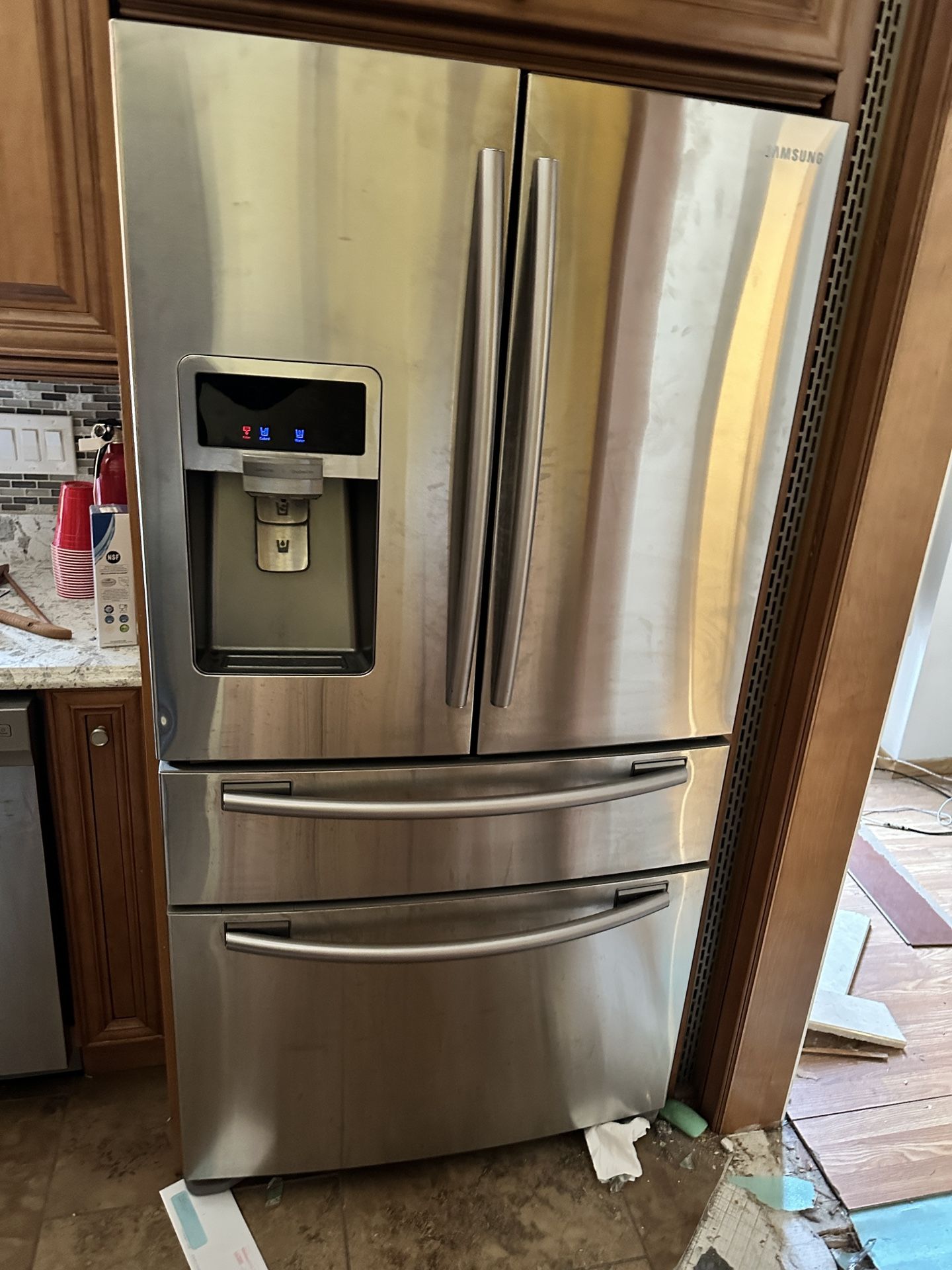 Samsung Fridge In Park Slope (2nd Floor)