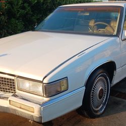 1989 Cadillac Fleetdwood