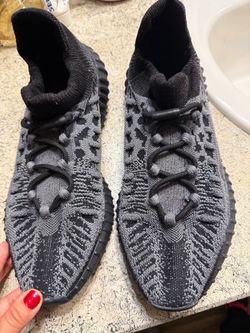 Men’s size 10 Yeezy