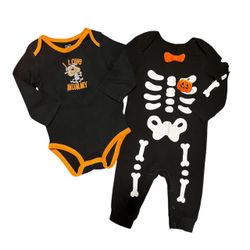 Halloween baby onesie / pjs