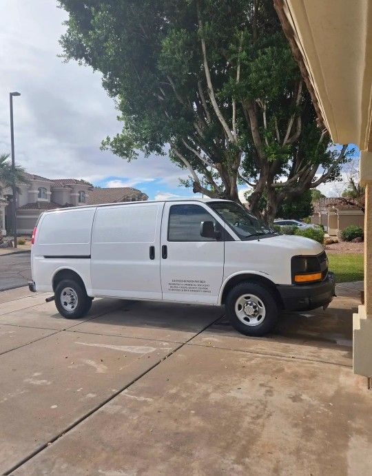 2013 Chevrolet Express 2500