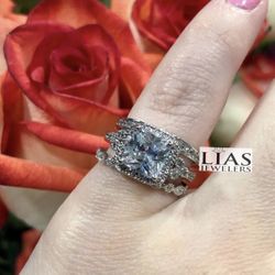 New 18k White Gold Wedding Ring Set 