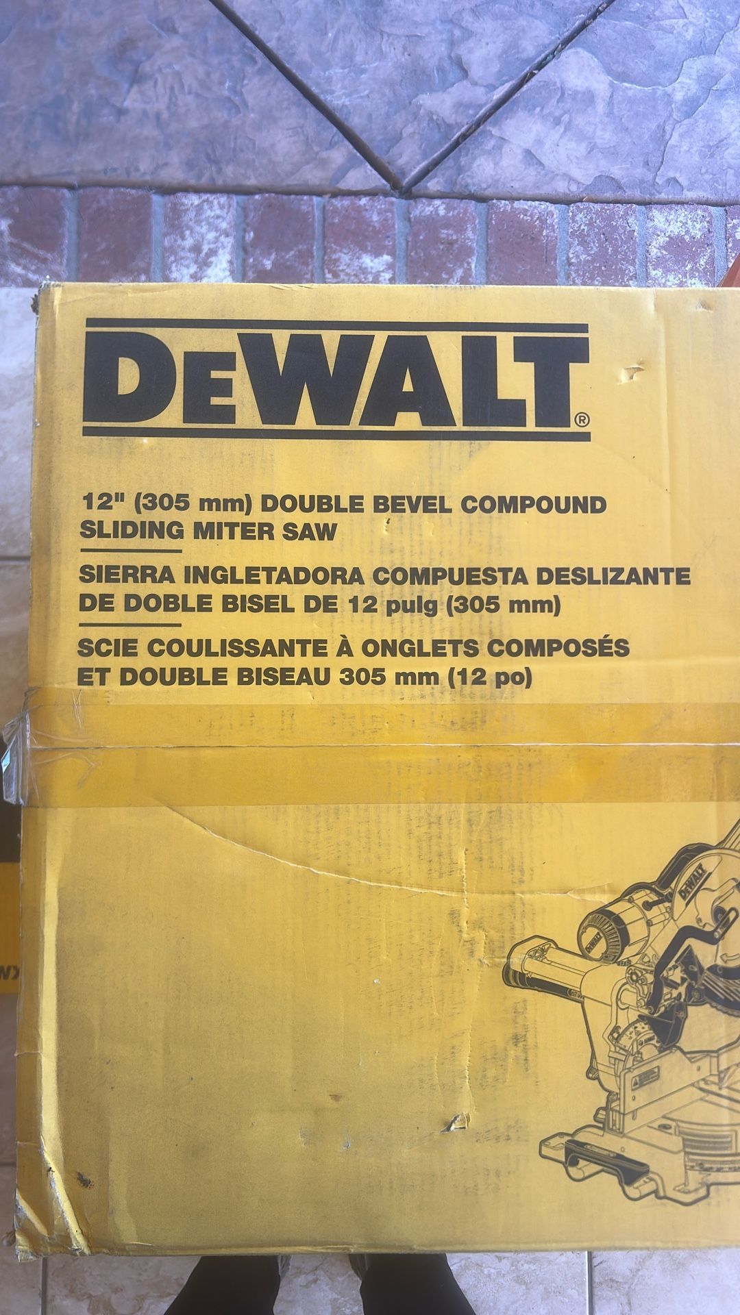 DeWalt 12” Double Bevel Compound Sliding Miter Saw