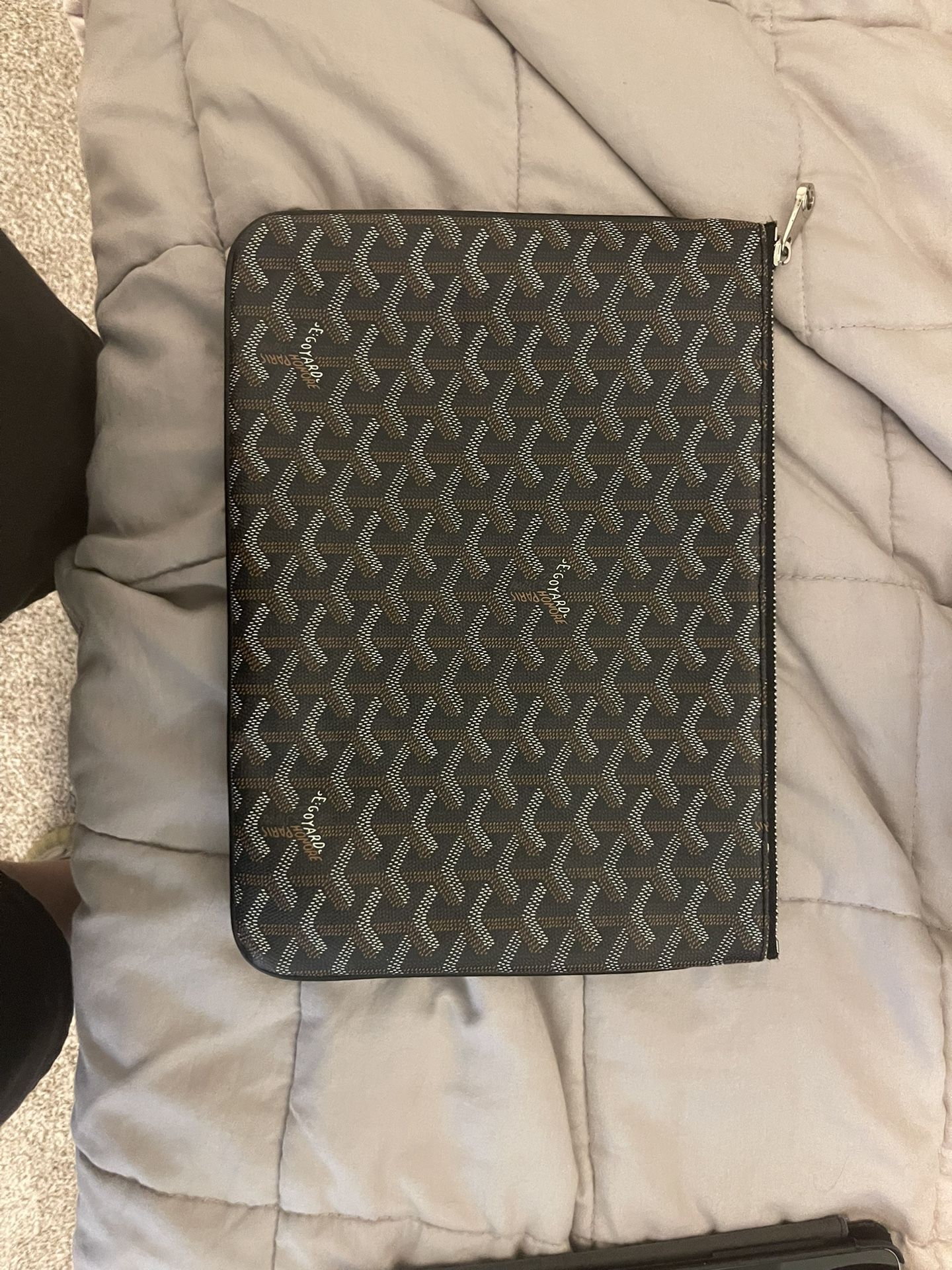 Authentic Goyard Sénat MM Pouch