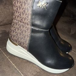 Michael Kors Boots !