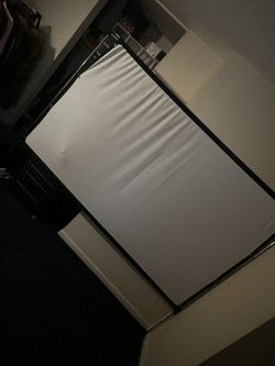 Projector Screen